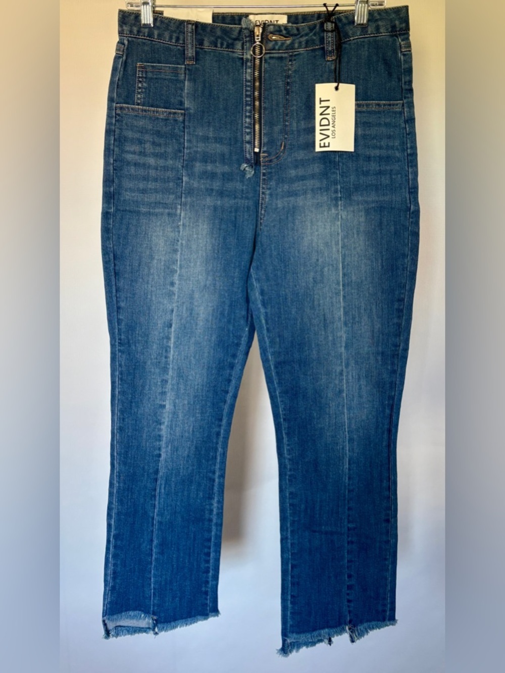NEW w/Tags EVIDNT LOS ANGELES TANGIER STEP HEM STRAIGHT Women's Size 30